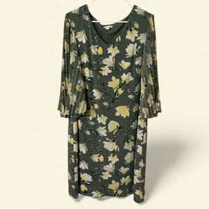 CEST 1946 GREEN FLORAL PLEAT SLEEVES V NECK MIDI DRESS